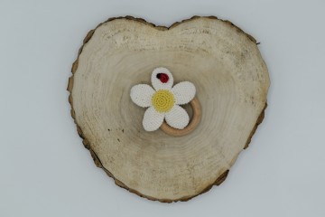 Houten bijtring bloem