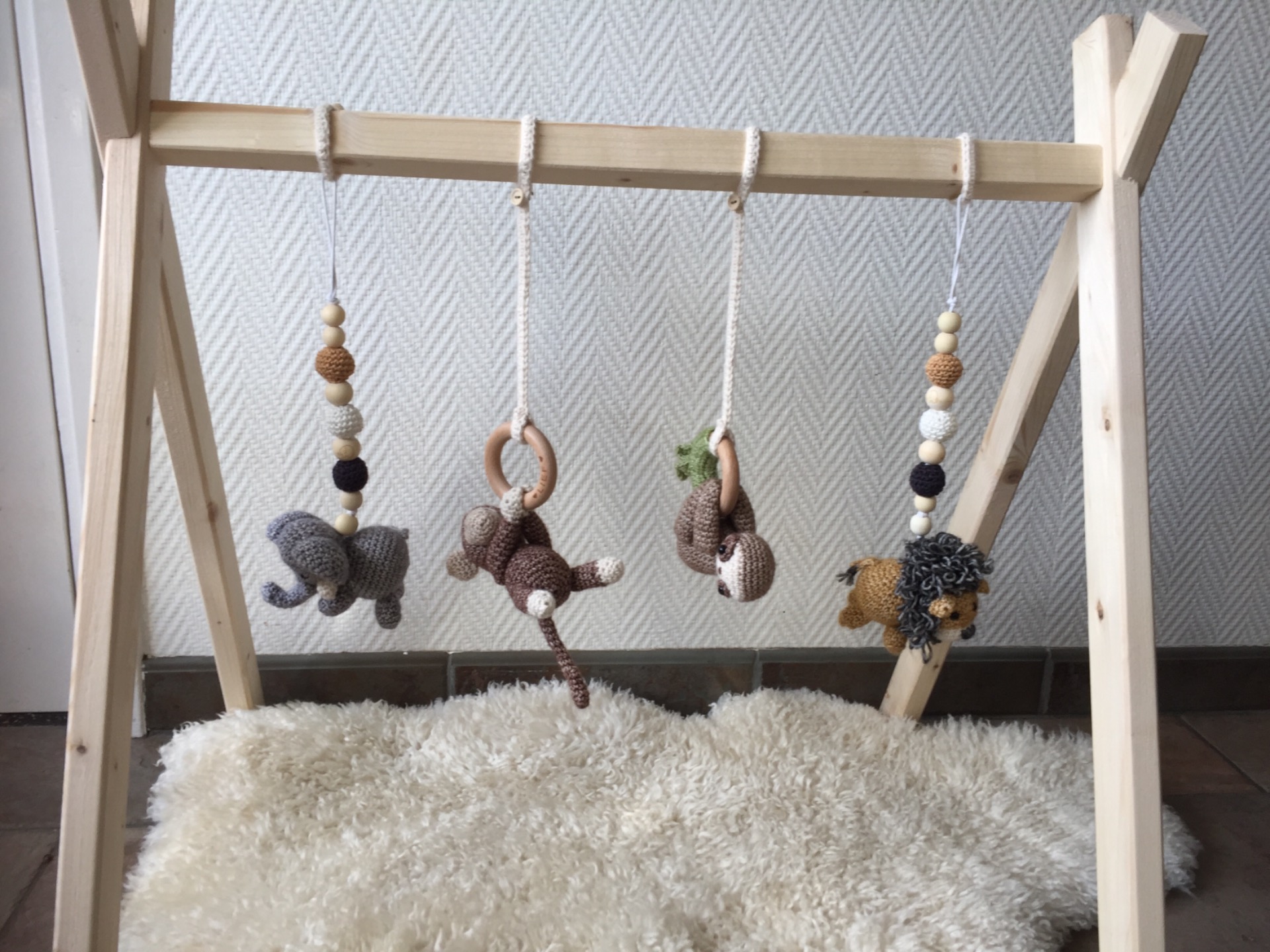 Houten babygym luiaard, aap en olifant - - Debbie'S ding